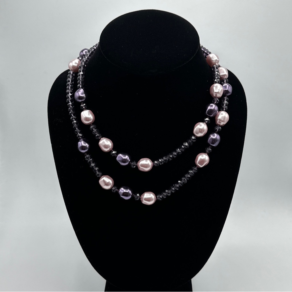 Vintage Nolan Miller Purple Beaded Necklace 250 50$